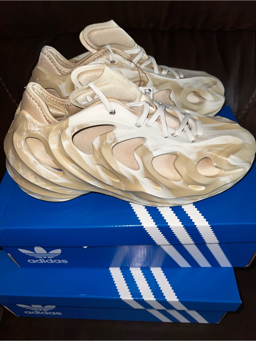 adiFOM Q. New w. Box